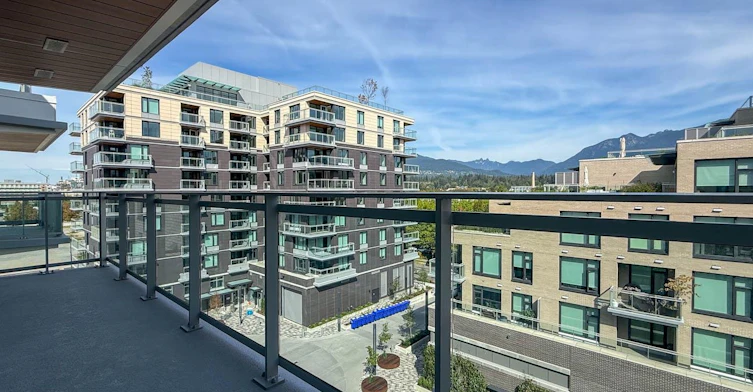 607-777 Harbour Way, North Vancouver, BC, V7P 0G2 - 23
