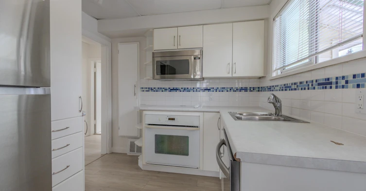 844 Burnaby Street, New Westminster, BC, V3L 4V9 - 4