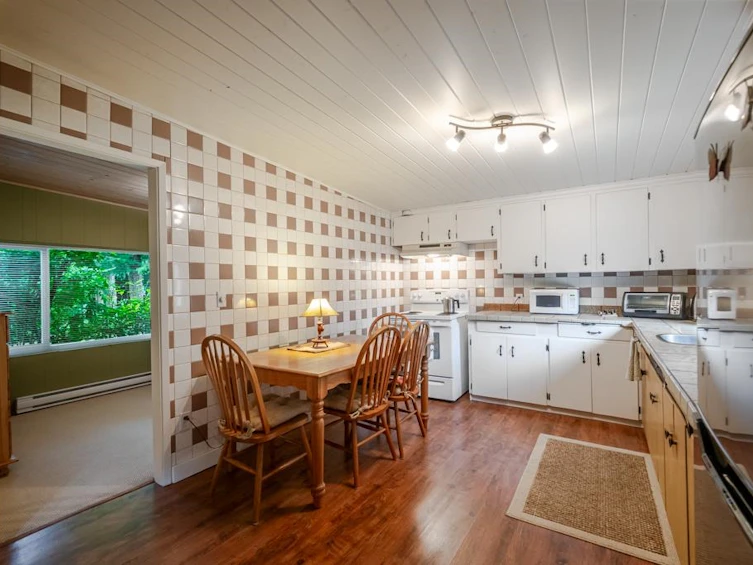 43885 Chestnut Lane, Mission, BC, V0M 1N0 - 13