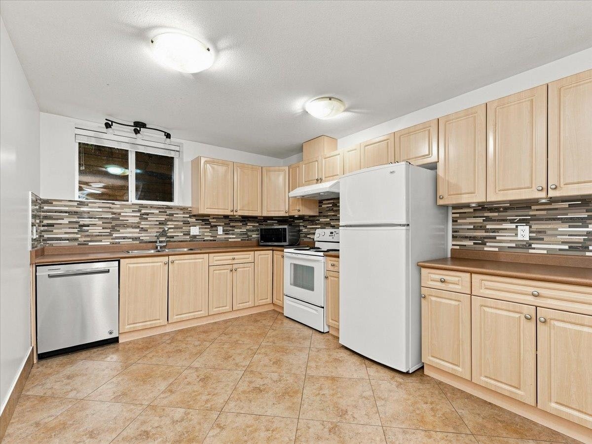 1417 Woods Drive, North Vancouver, BC, V7R 1A6 - 34