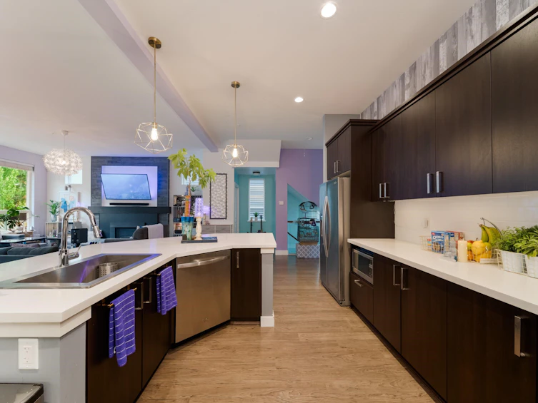 10476 Mceachern Street, Maple Ridge, BC, V2W 0H8 - 10