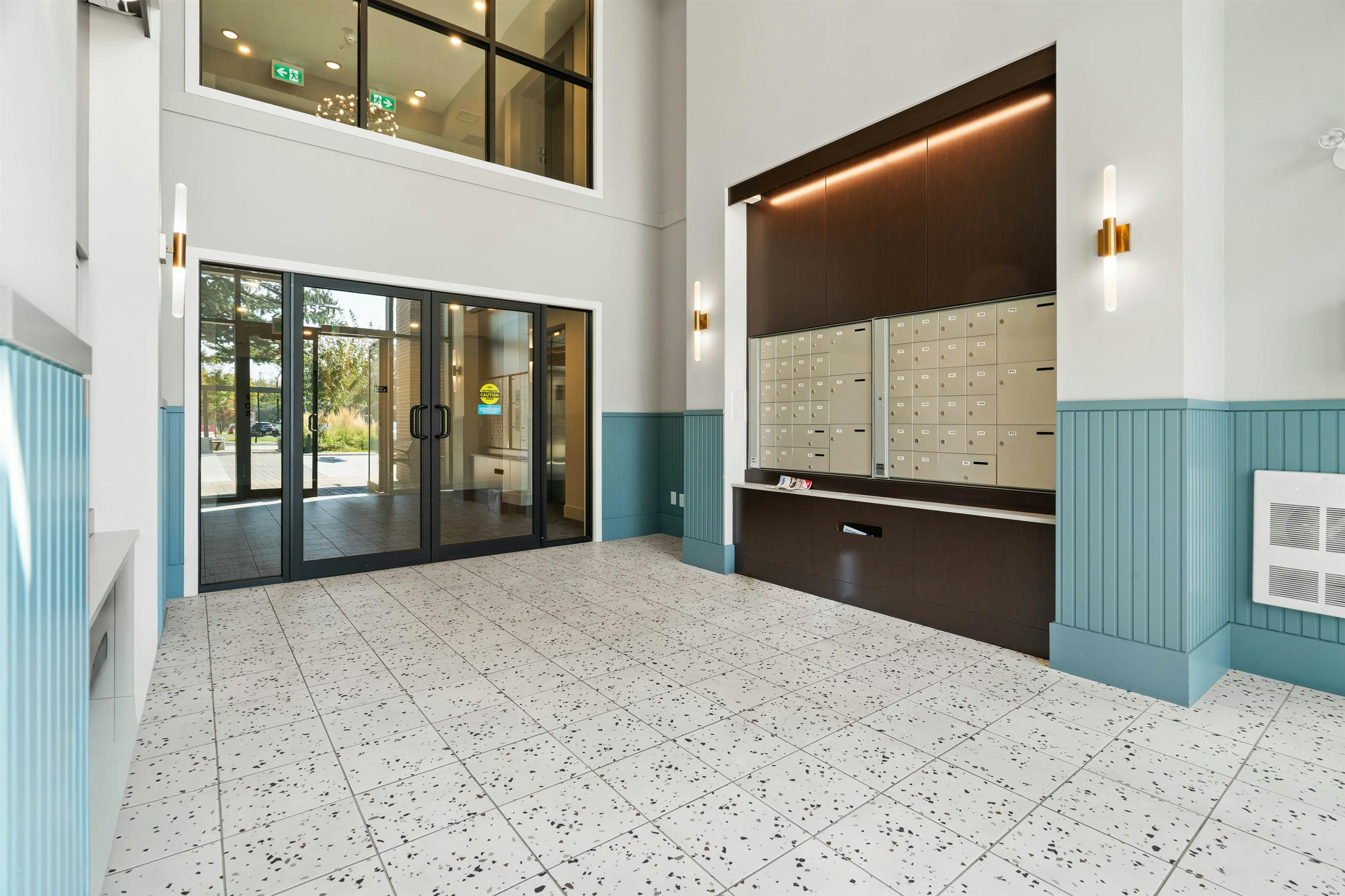 102-45511 Campus Drive - 5