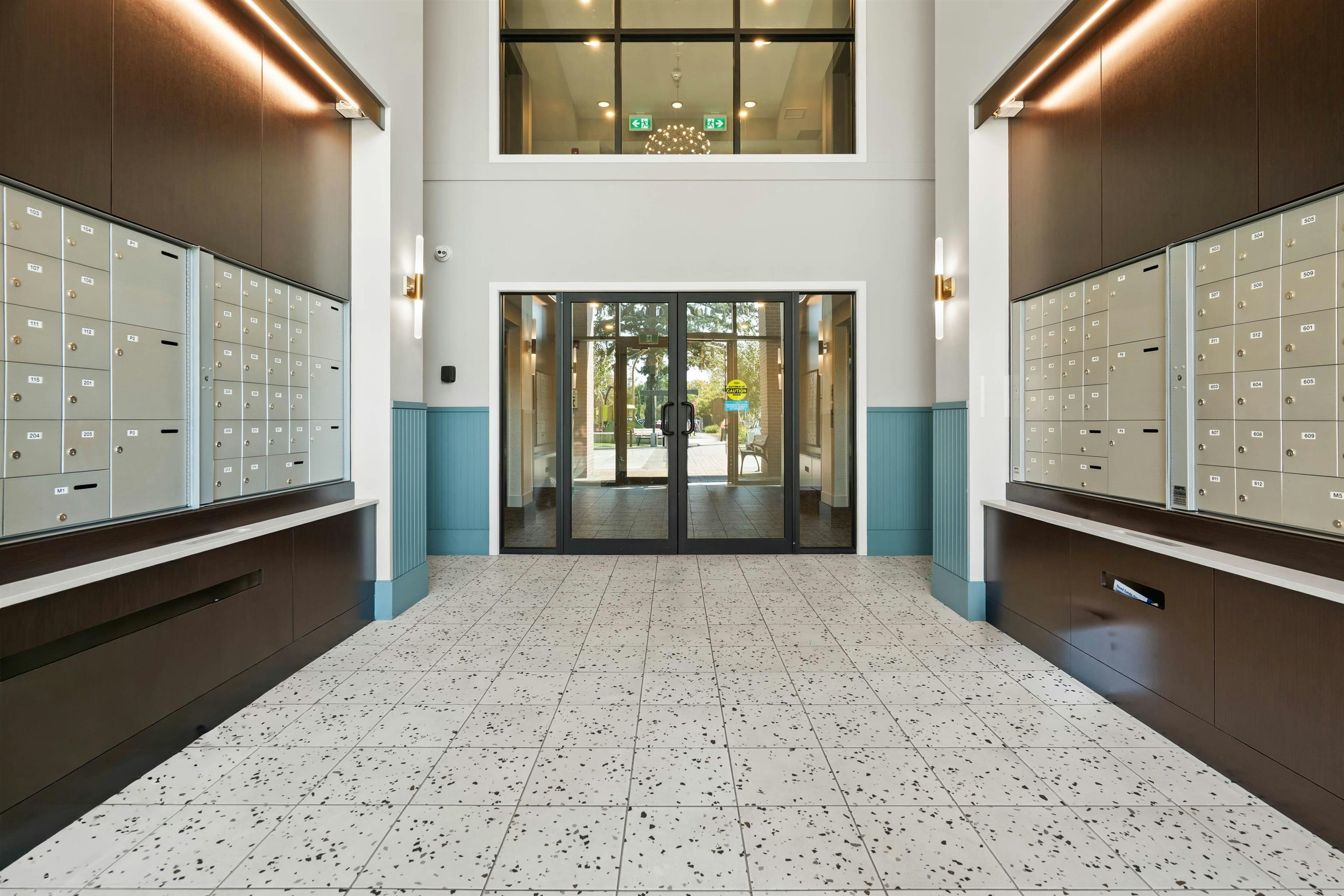 102-45511 Campus Drive - 4