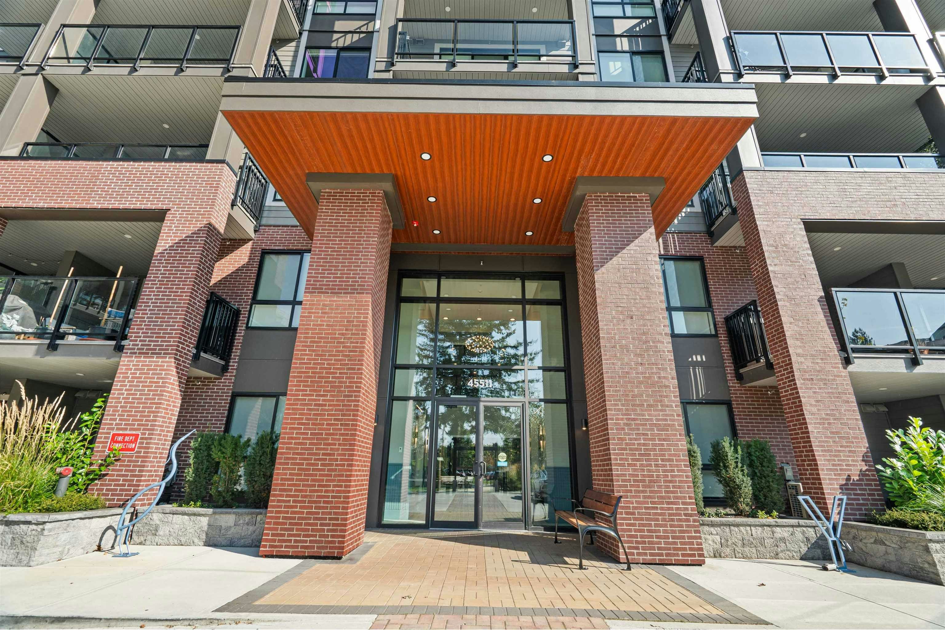 102-45511 Campus Drive - 2