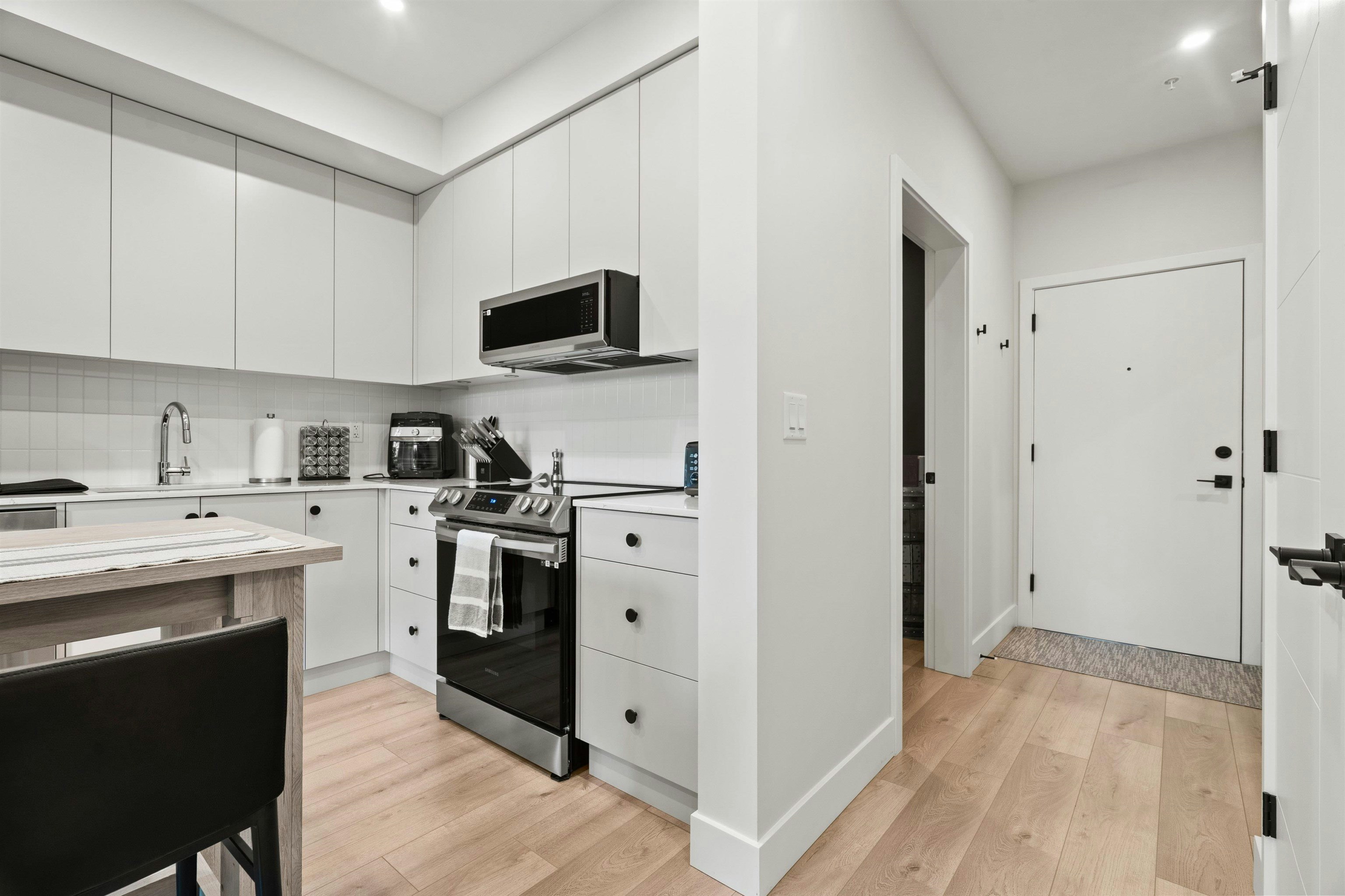 102-45511 Campus Drive, Chilliwack, BC, V2R 6K8 - 8