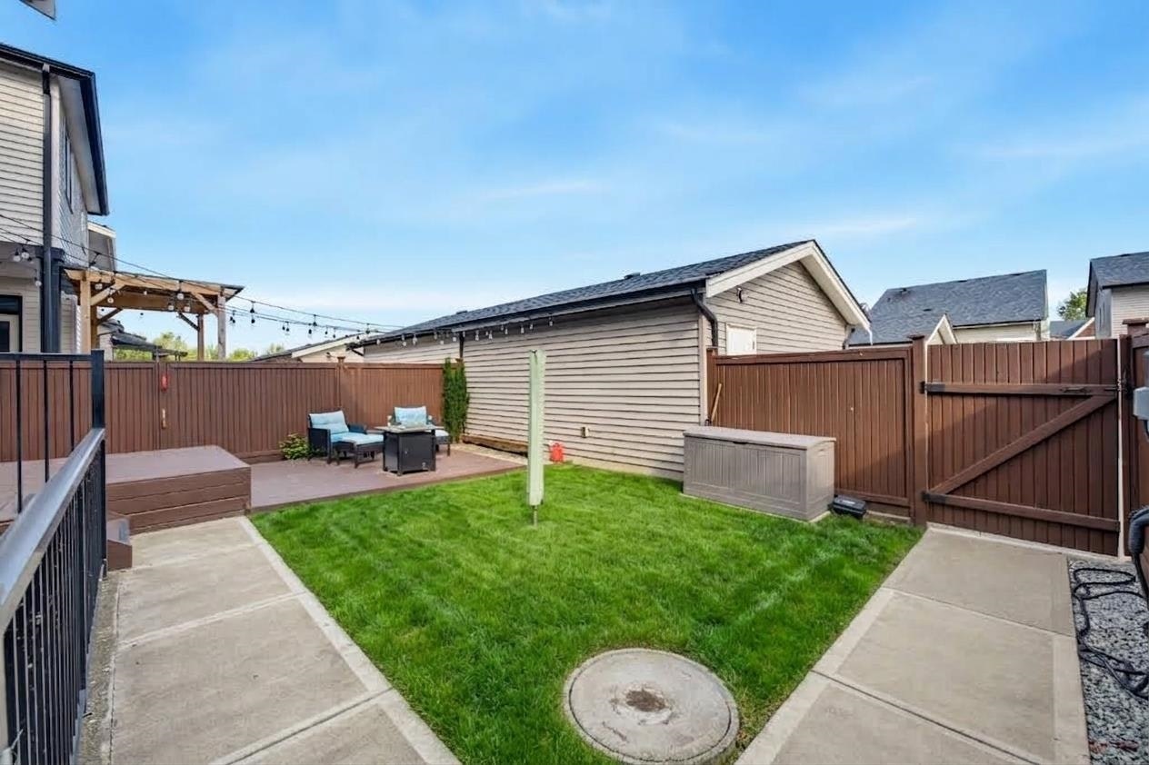 27047 35a Avenue, Langley, BC, V4W 0C3 - 35
