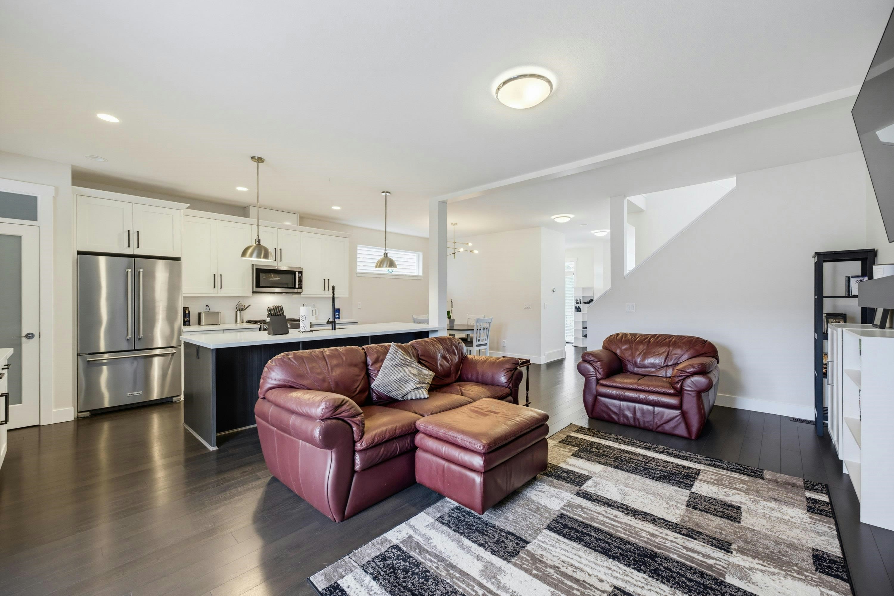 27047 35a Avenue - 5