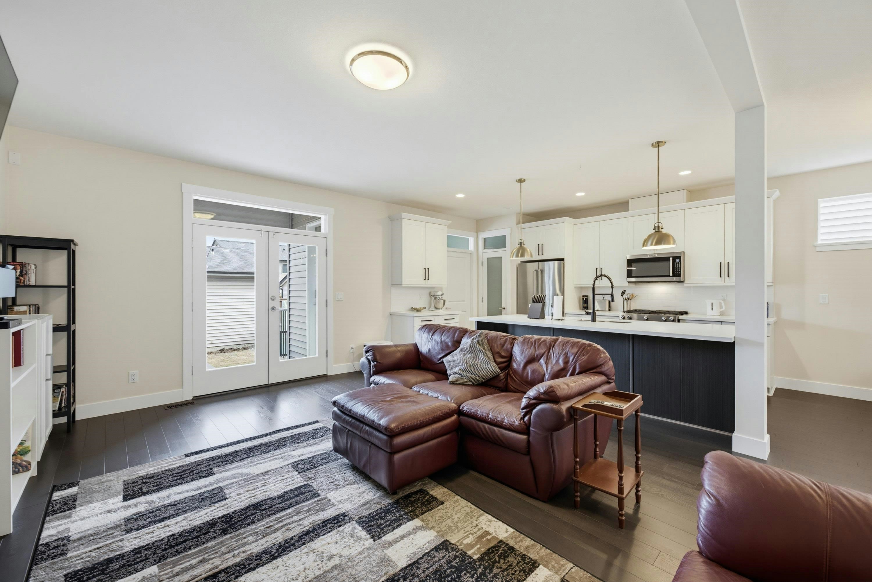 27047 35a Avenue - 4