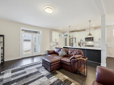 27047 35a Avenue - 4