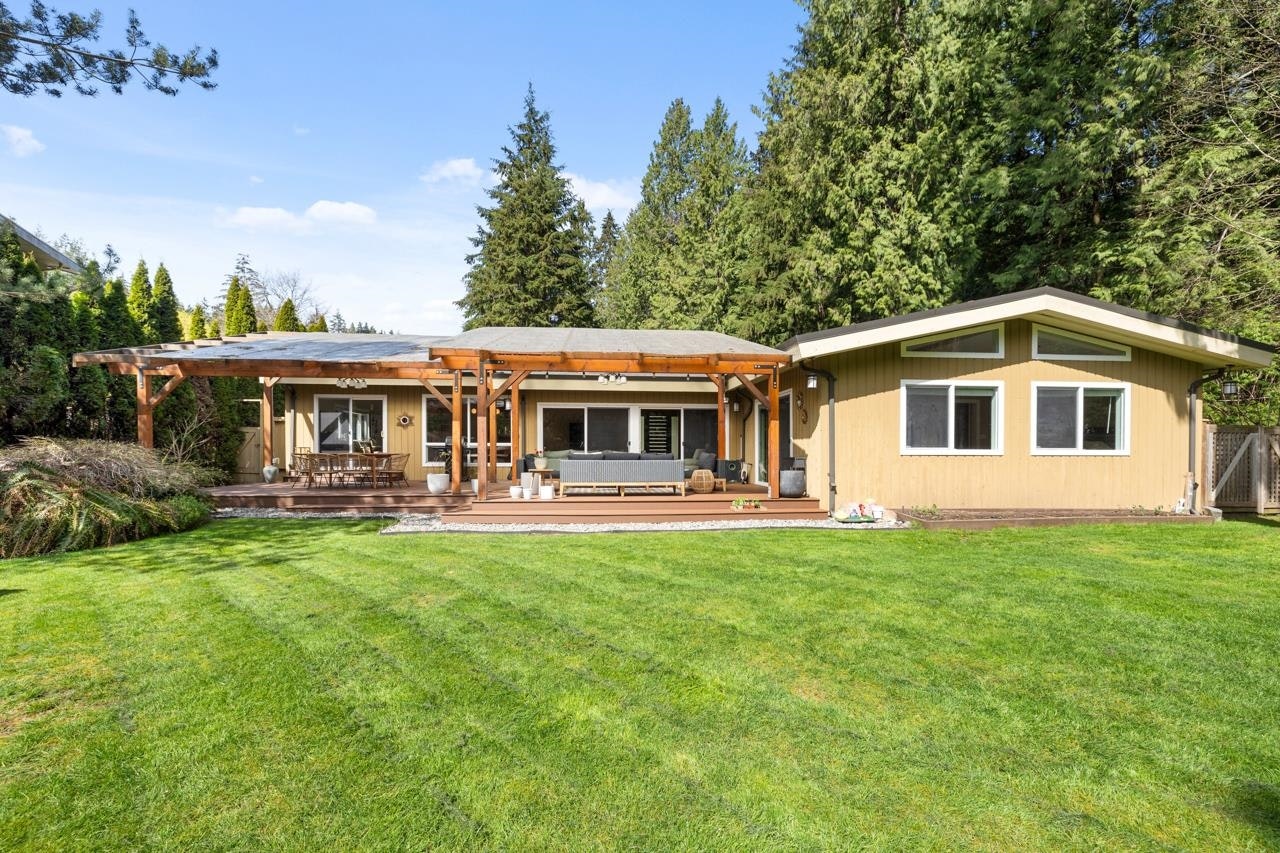 326 Moyne Drive, West Vancouver, BC, V7S 1J5