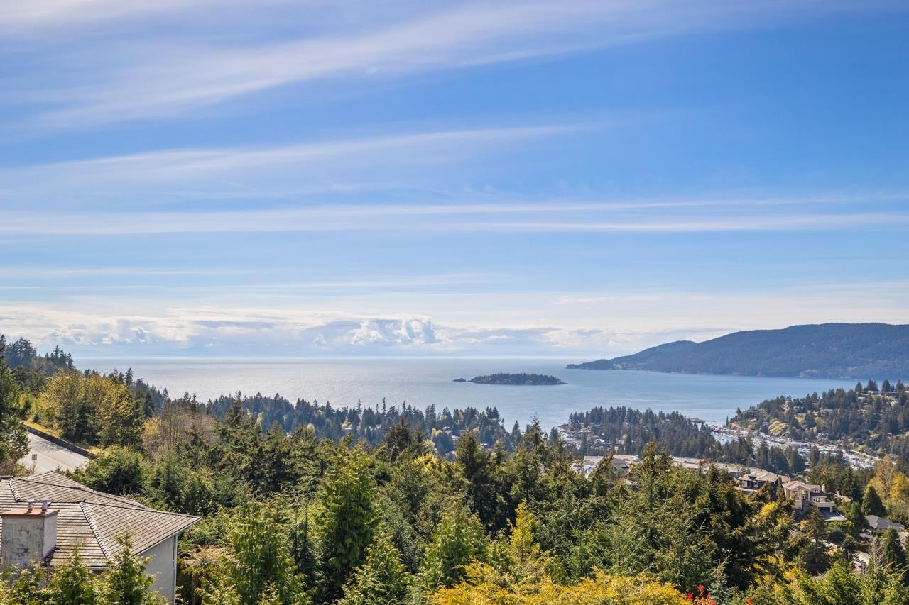 4791 Westwood Place, West Vancouver, BC, V7S 3C1