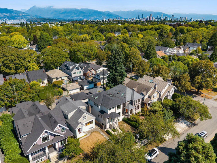 3123 W 16th Avenue, Vancouver, BC, V6K 3C9 - 39