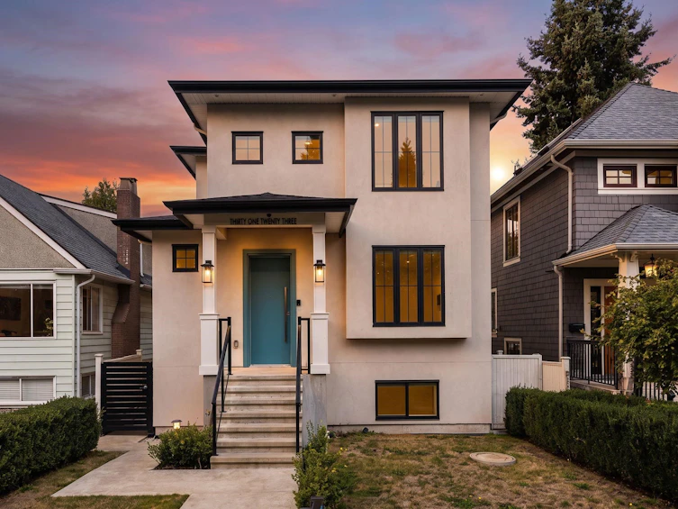 3123 W 16th Avenue, Vancouver, BC, V6K 3C9