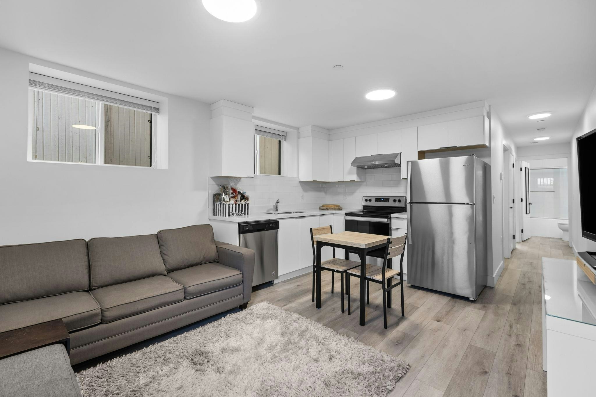 3123 W 16th Avenue, Vancouver, BC, V6K 3C9 - 28
