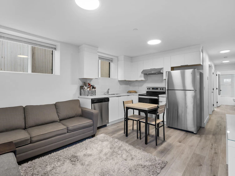 3123 W 16th Avenue, Vancouver, BC, V6K 3C9 - 28
