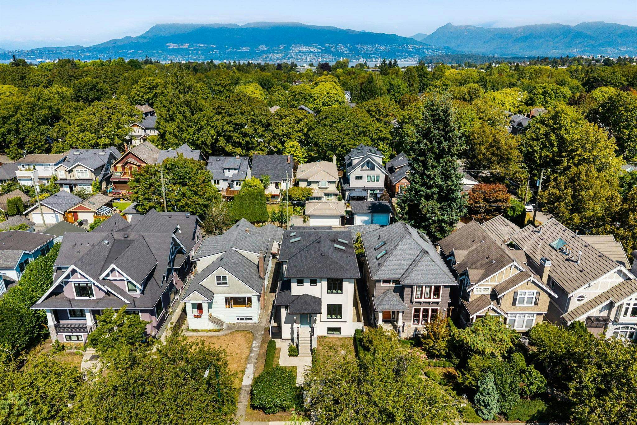 3123 W 16th Avenue, Vancouver, BC, V6K 3C9 - 37