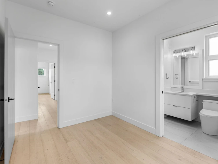 3123 W 16th Avenue, Vancouver, BC, V6K 3C9 - 26