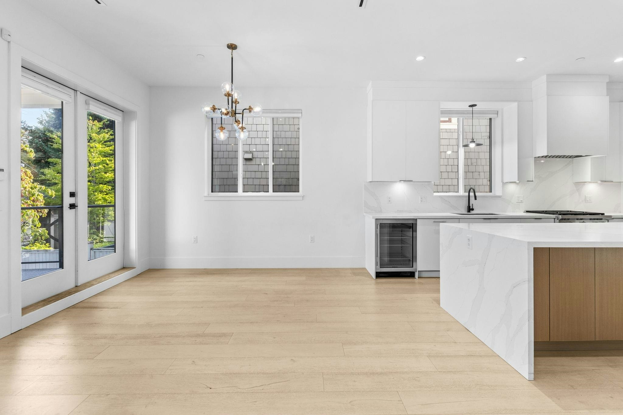 3123 W 16th Avenue, Vancouver, BC, V6K 3C9 - 10