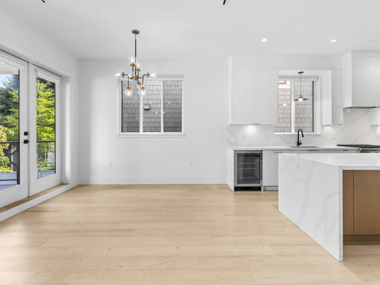 3123 W 16th Avenue, Vancouver, BC, V6K 3C9 - 10