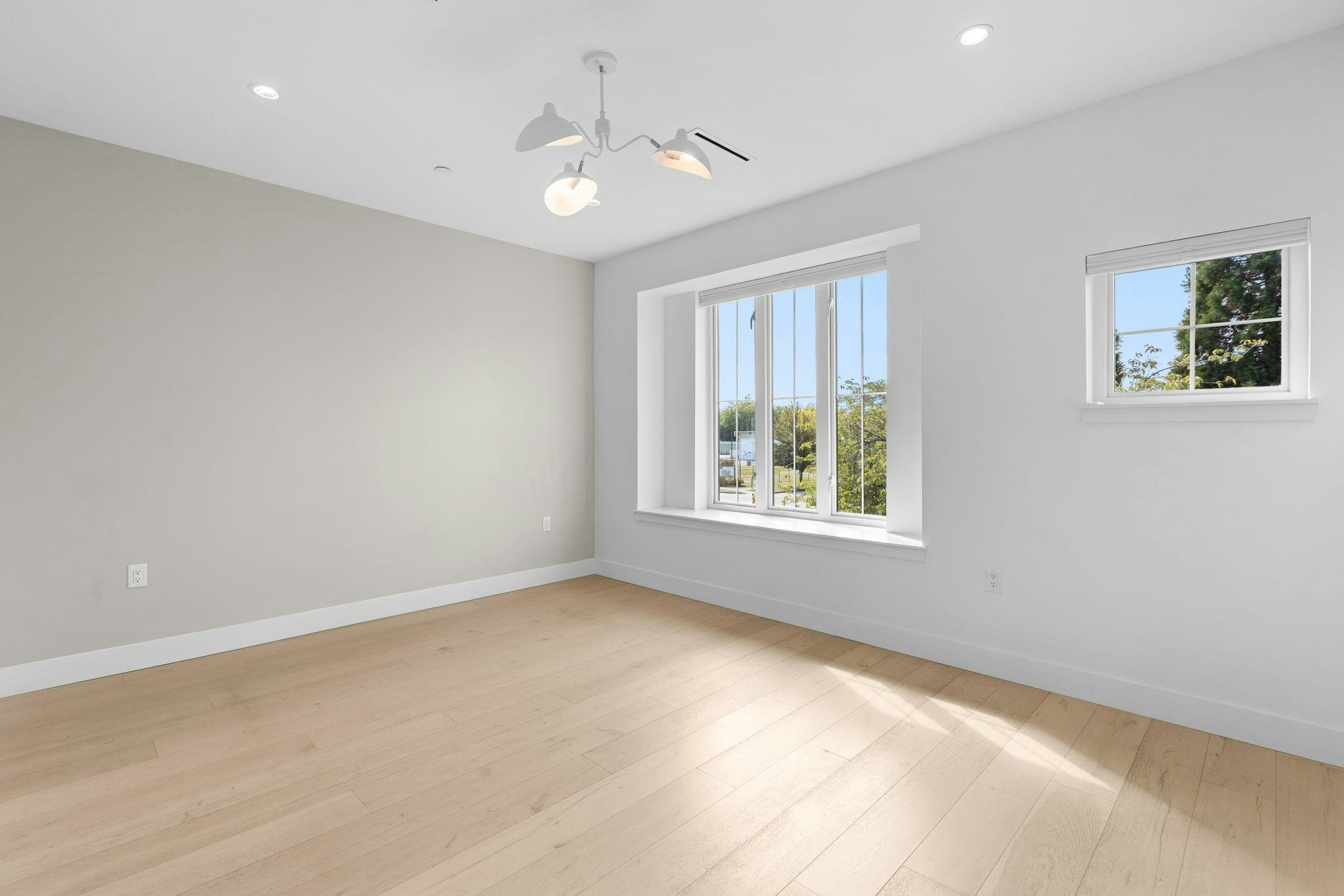 3123 W 16th Avenue, Vancouver, BC, V6K 3C9 - 16