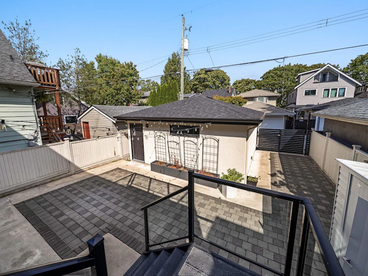 3123 W 16th Avenue, Vancouver, BC, V6K 3C9 - 32