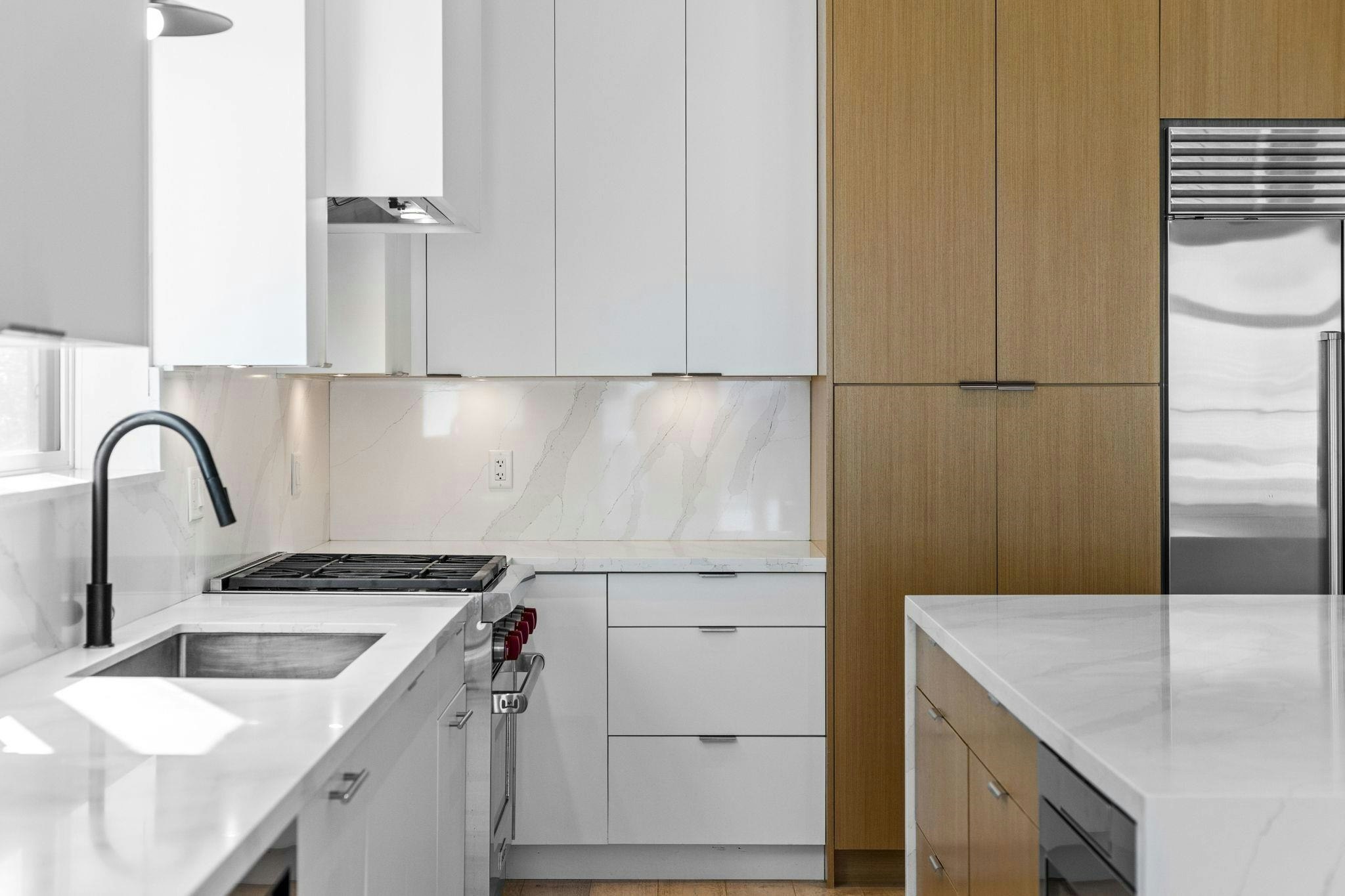 3123 W 16th Avenue, Vancouver, BC, V6K 3C9 - 6