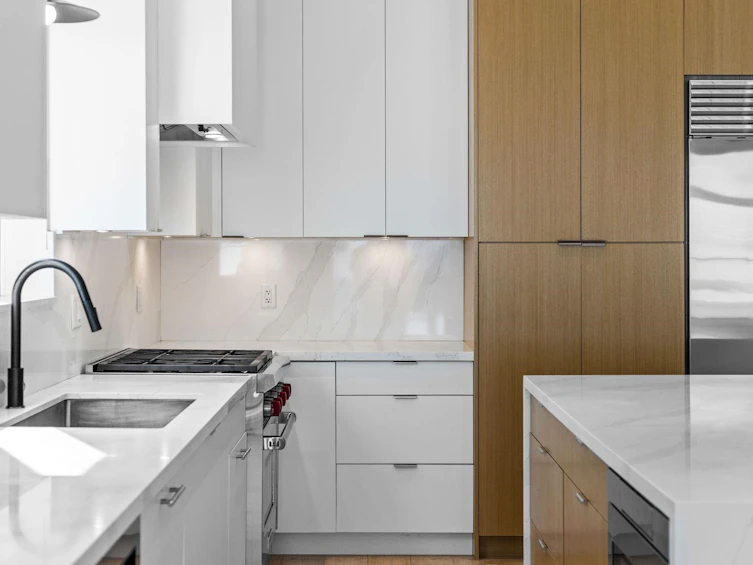 3123 W 16th Avenue, Vancouver, BC, V6K 3C9 - 6