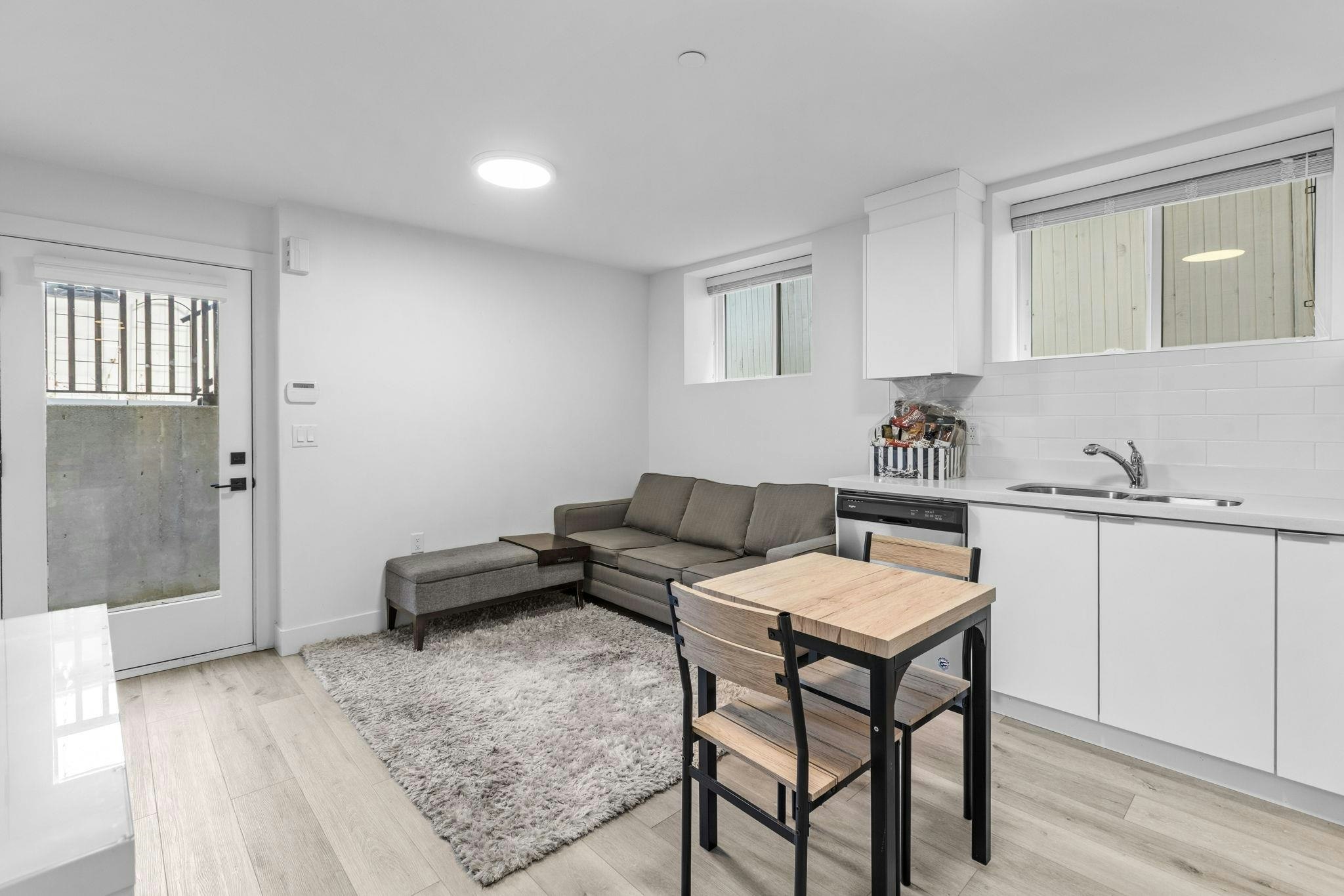 3123 W 16th Avenue, Vancouver, BC, V6K 3C9 - 27