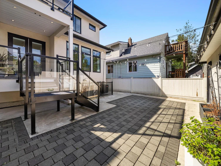 3123 W 16th Avenue, Vancouver, BC, V6K 3C9 - 34