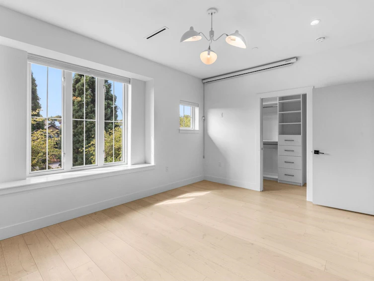 3123 W 16th Avenue, Vancouver, BC, V6K 3C9 - 18