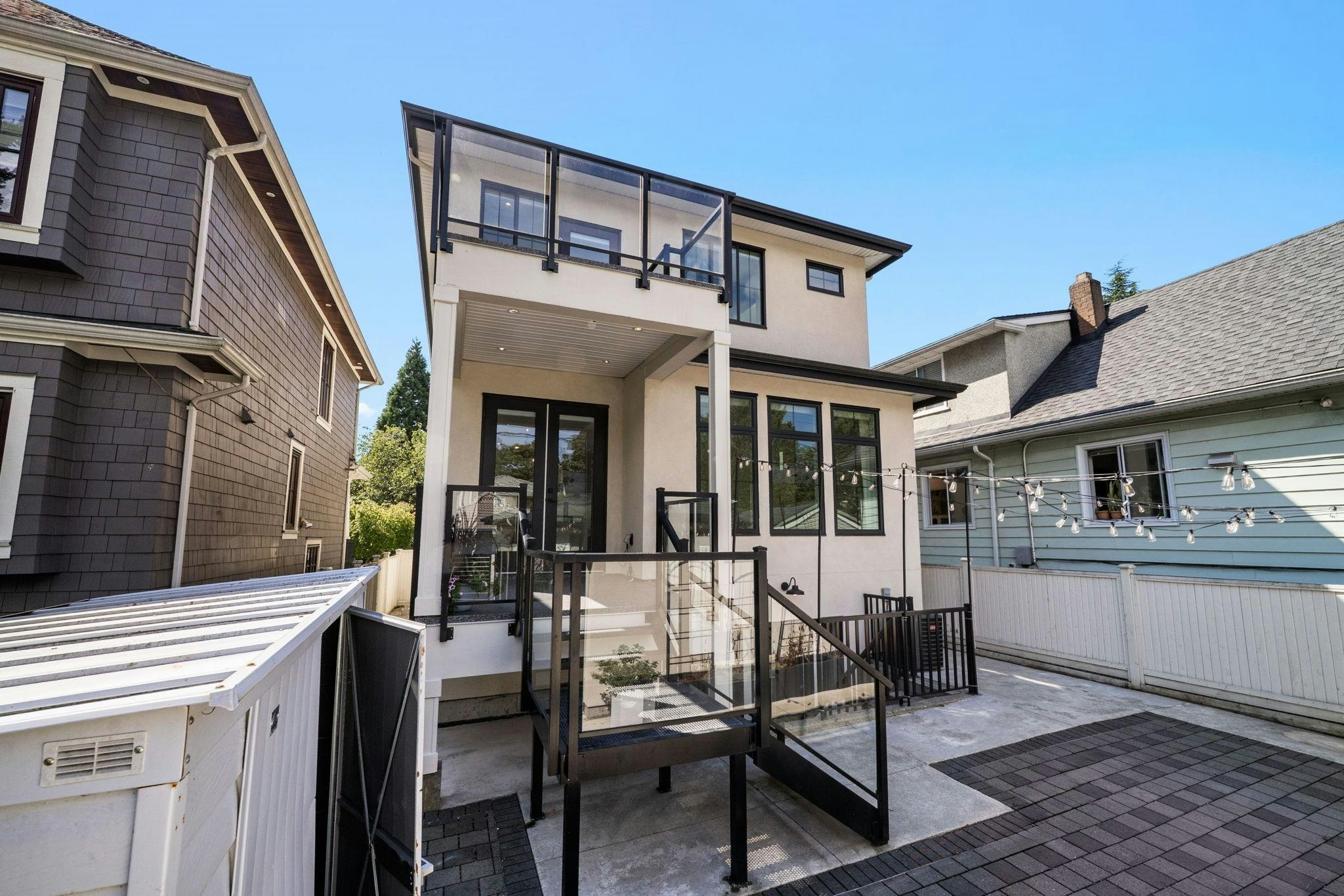 3123 W 16th Avenue, Vancouver, BC, V6K 3C9 - 35