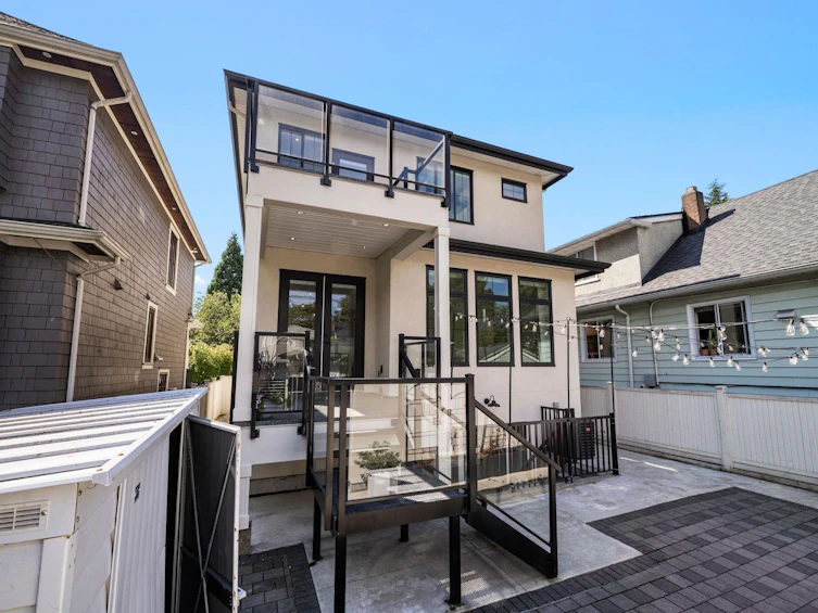 3123 W 16th Avenue, Vancouver, BC, V6K 3C9 - 35