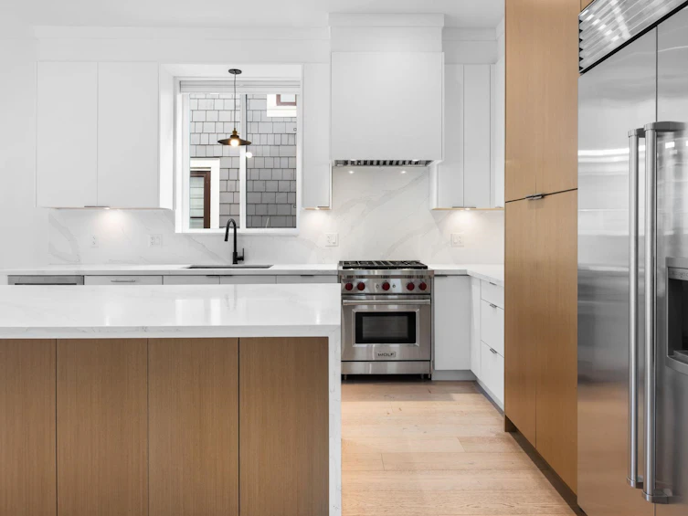 3123 W 16th Avenue, Vancouver, BC, V6K 3C9 - 11