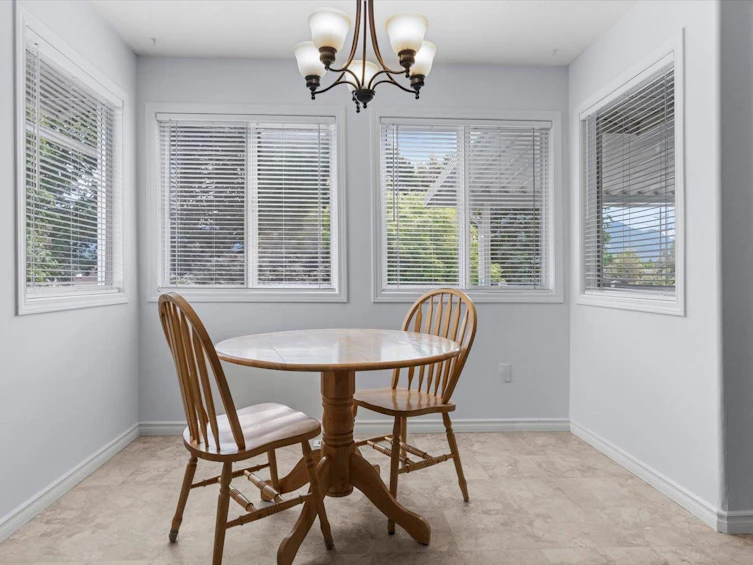 45470 Spruce Drive, Chilliwack, BC, V2R 3V3 - 14