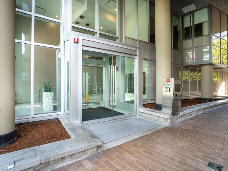 906-38 W 1st Avenue, Vancouver, BC, V5Y 0K3 - 3