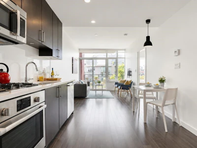 906-38 W 1st Avenue - 5