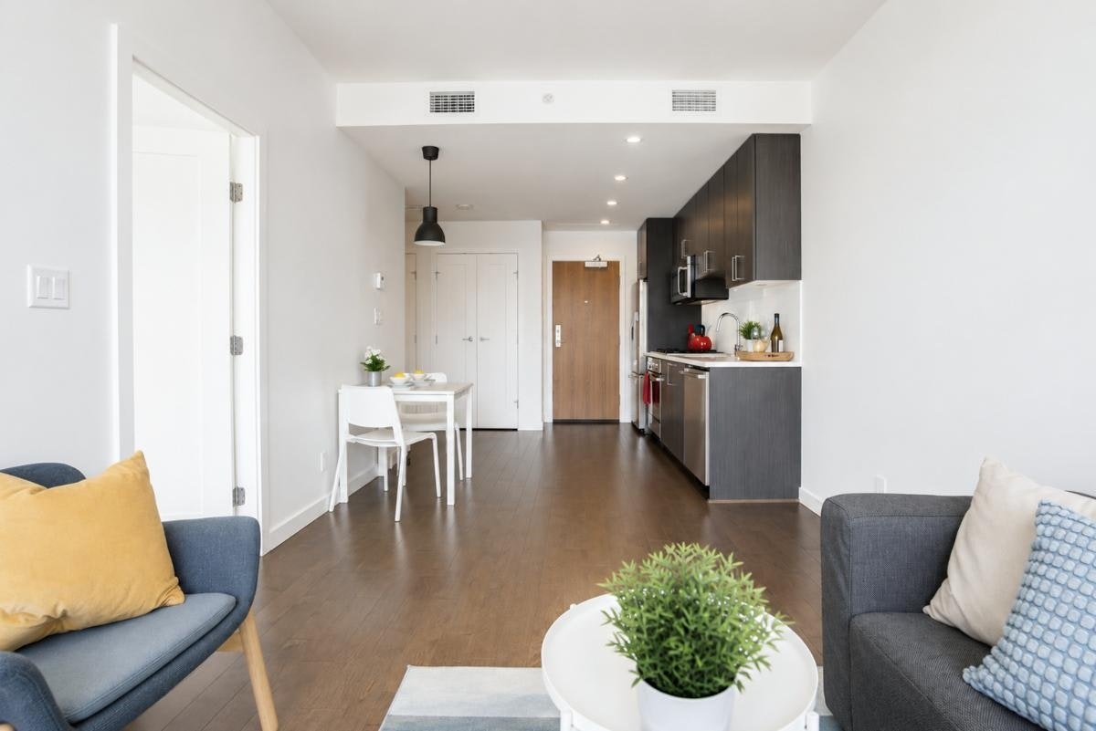 906-38 W 1st Avenue, Vancouver, BC, V5Y 0K3 - 7