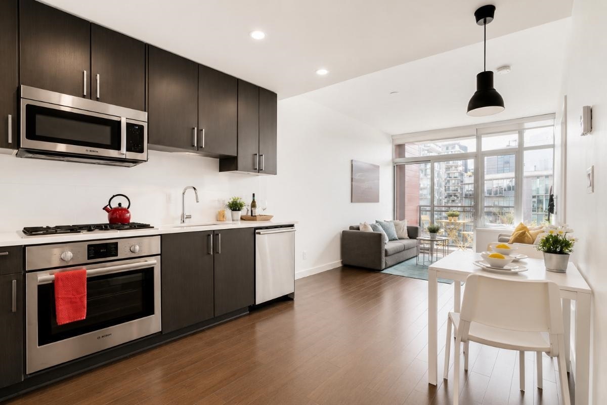 906-38 W 1st Avenue, Vancouver, BC, V5Y 0K3 - 10