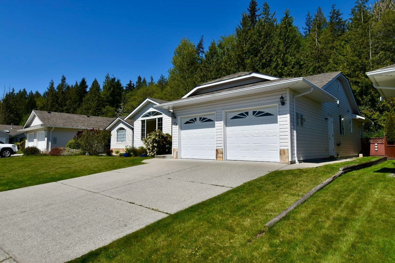 22-535 Shaw Road, Gibsons, BC, V0N 1V8
