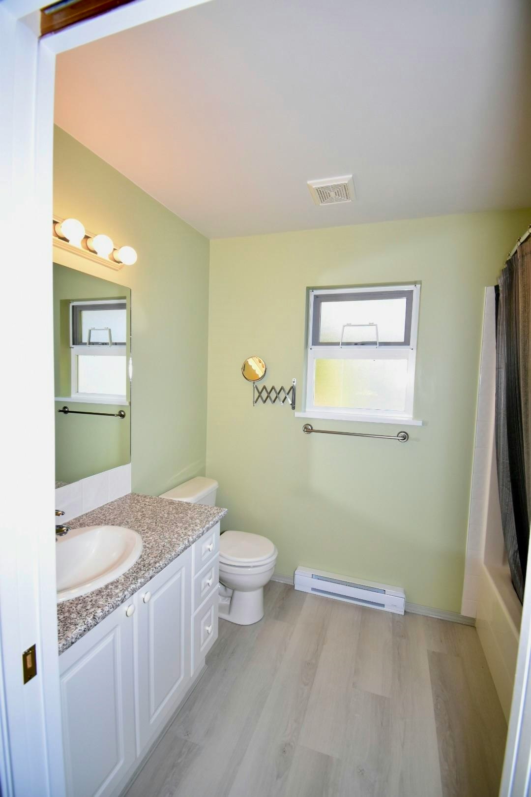 22-535 Shaw Road, Gibsons, BC, V0N 1V8 - 22