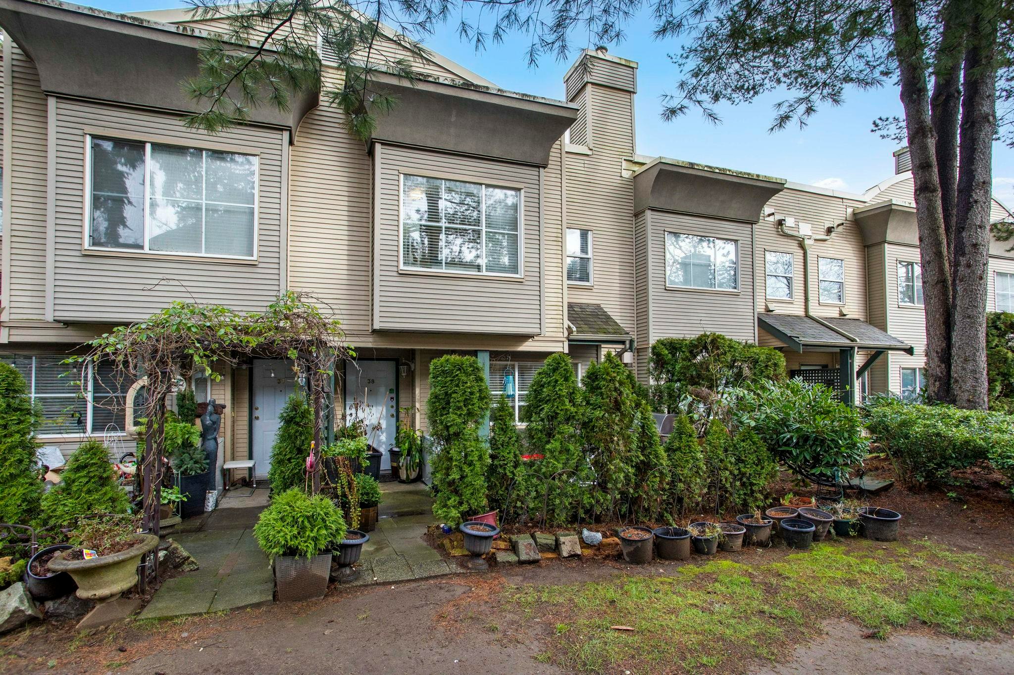 38-12449 191 Street, Pitt Meadows, BC, V3Y 2R4 - 2