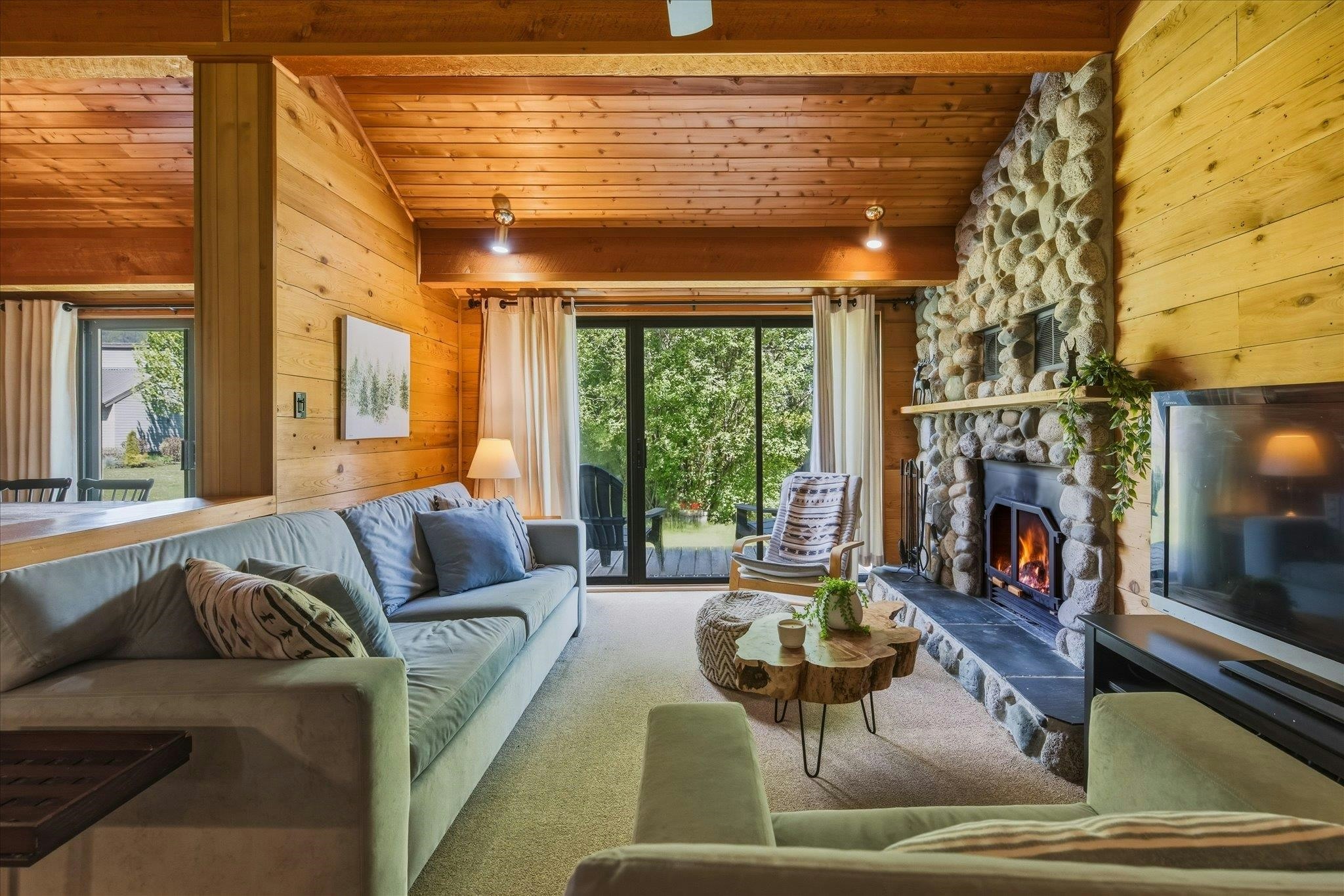 C1-6900 Crabapple Drive, Whistler, BC, V8E 0C5 - 5