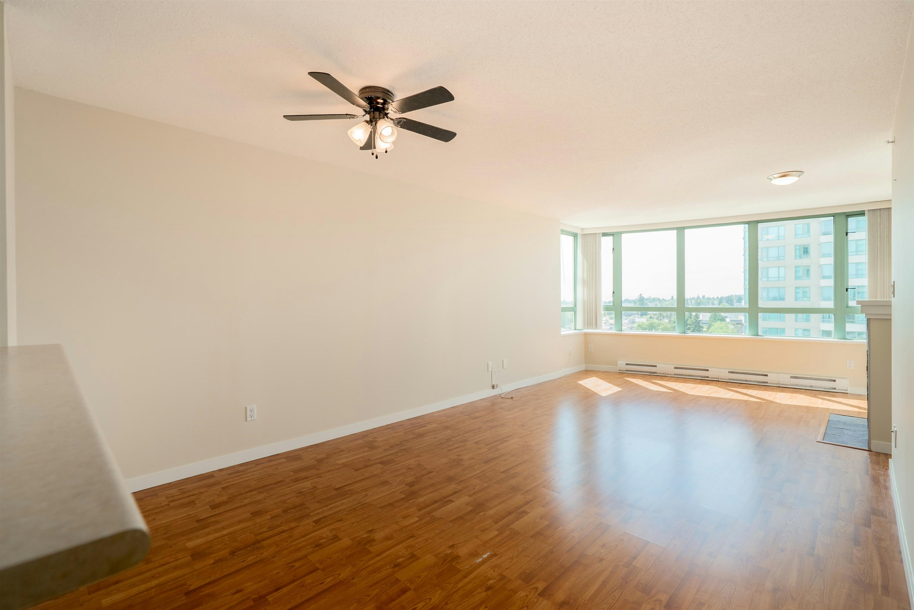 1105-6659 Southoaks Crescent, Burnaby, BC, V5E 4M9 - 4