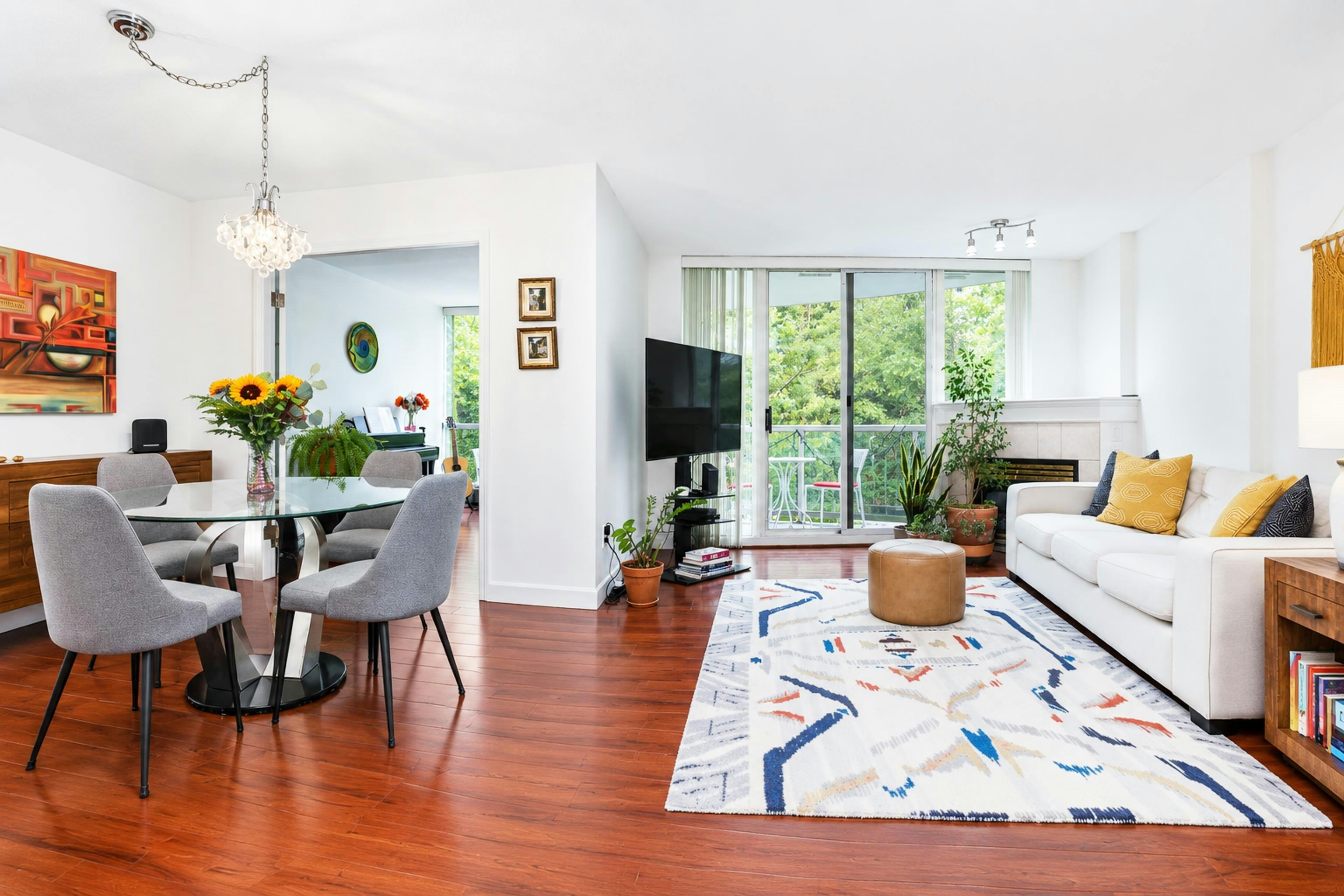 303-200 Newport Drive - 3