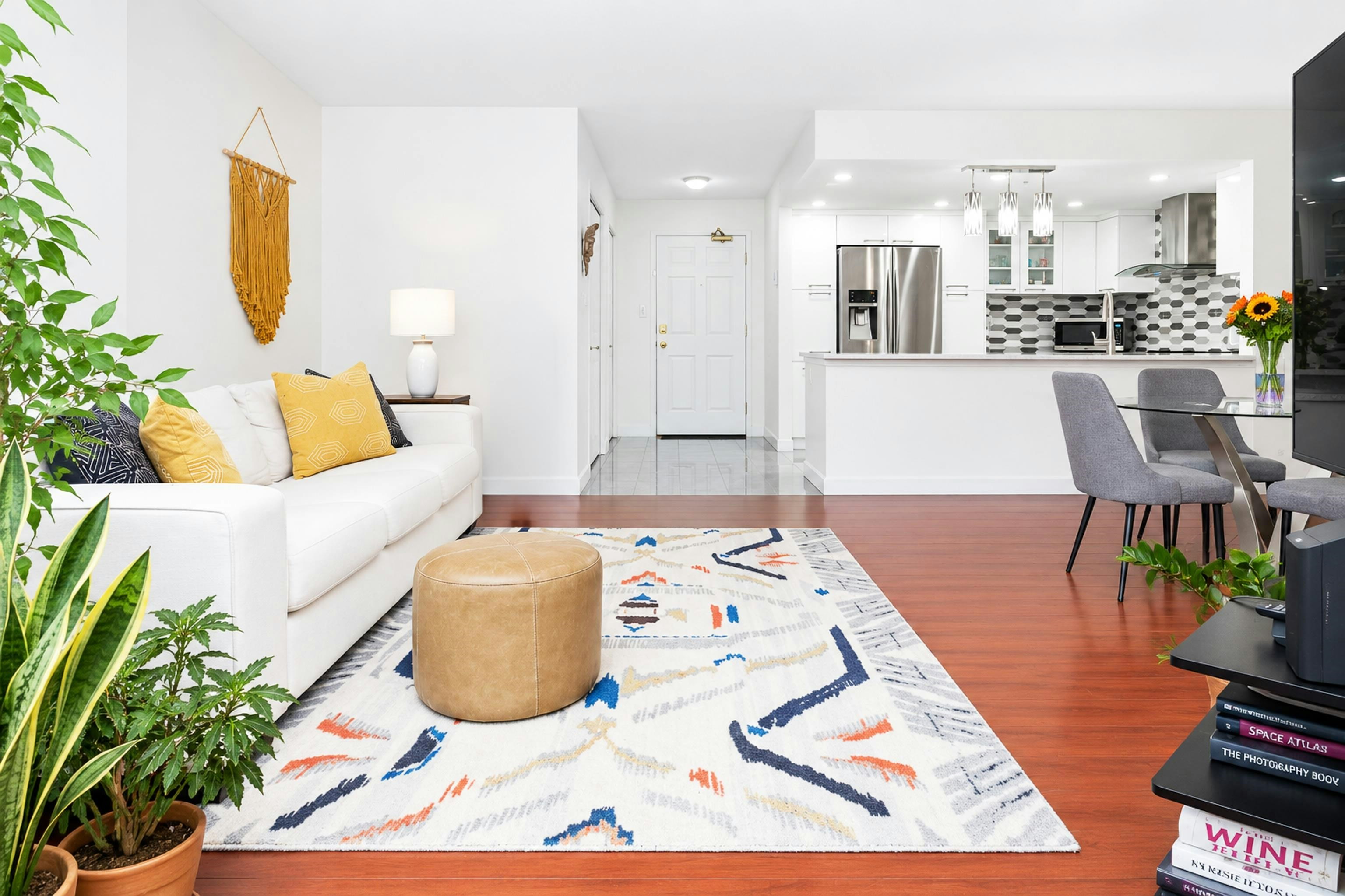 303-200 Newport Drive - 4