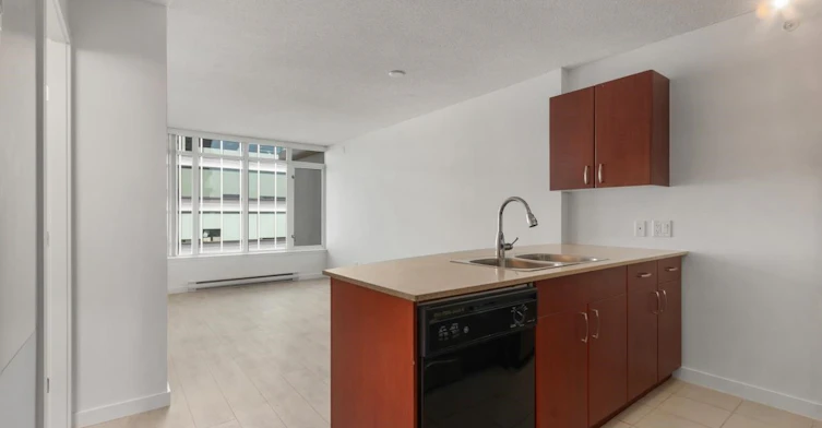 2606-610 Granville Street, Vancouver, BC, V6C 3T3