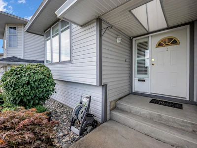 1869 Harbour Street - 2