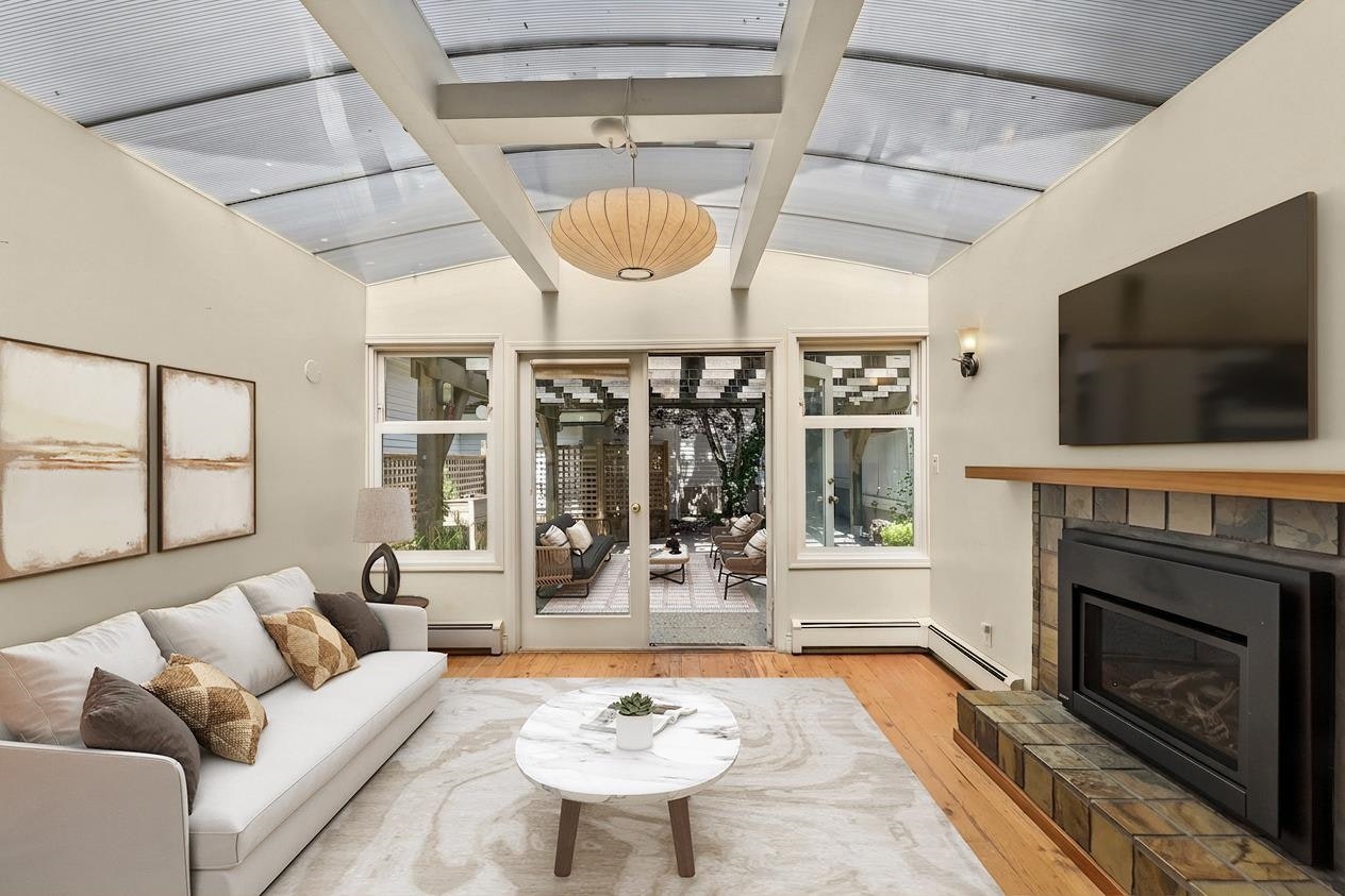 408 E 2nd Street, North Vancouver, BC, V7L 1C8 - 15