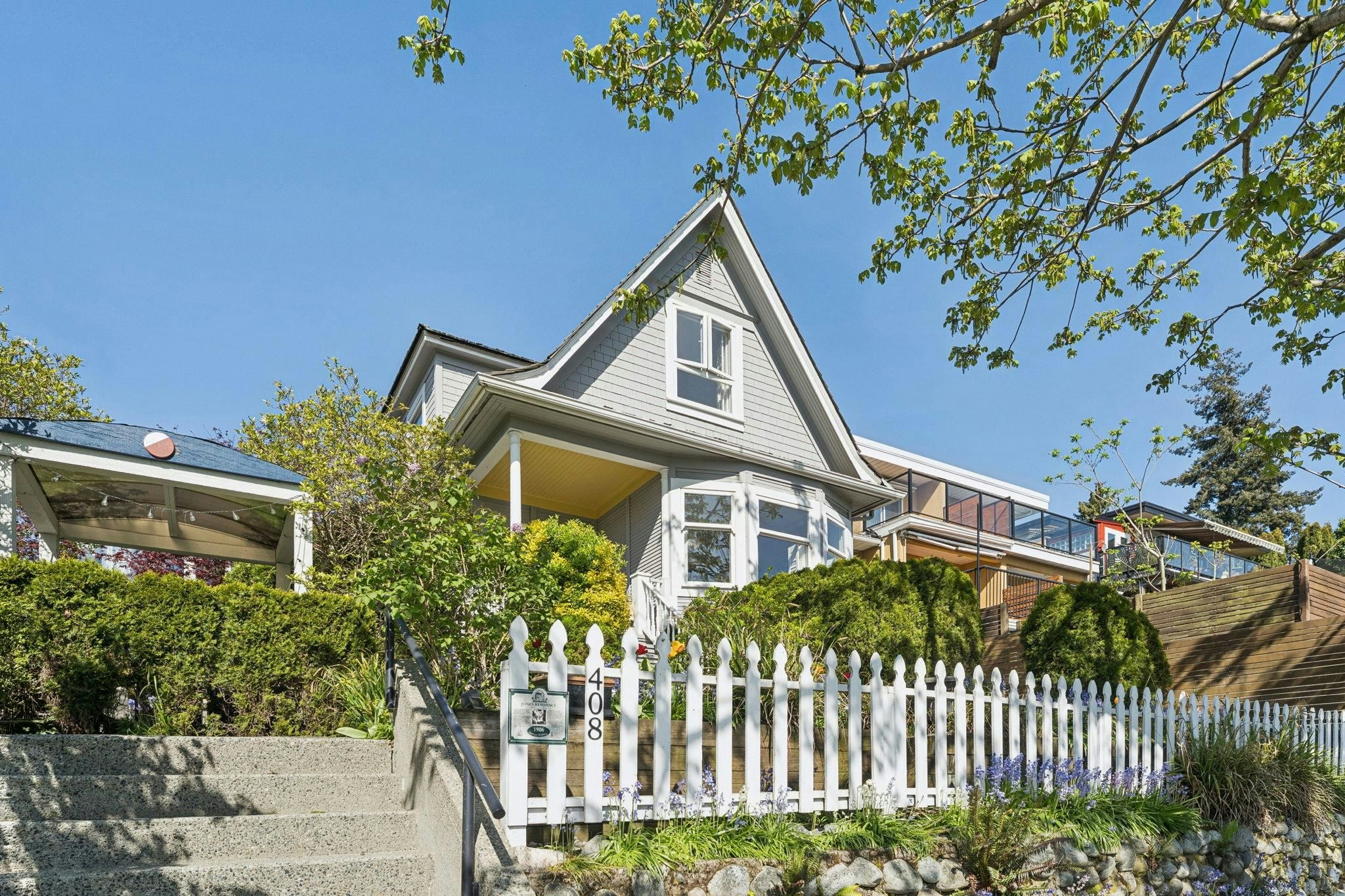 408 E 2nd Street, North Vancouver, BC, V7L 1C8