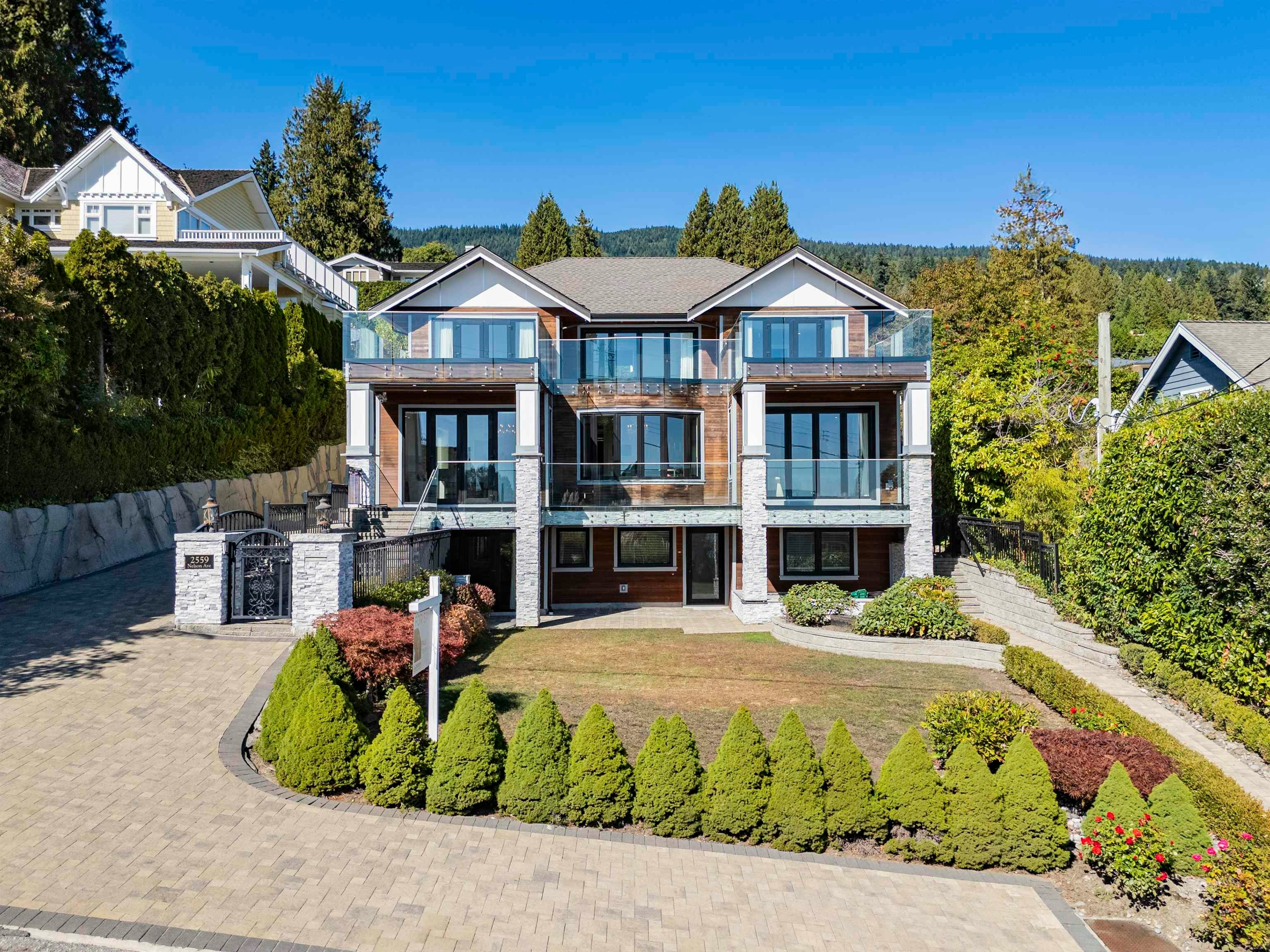 2559 Nelslon Avenue, West Vancouver, BC, V7V 2R5